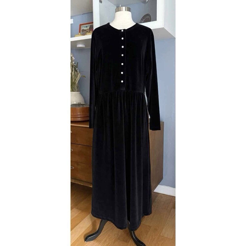 Vintage Smith & Hawken Black Velvet Maxi Dress Pearl Snaps Goth Witchy Cottage